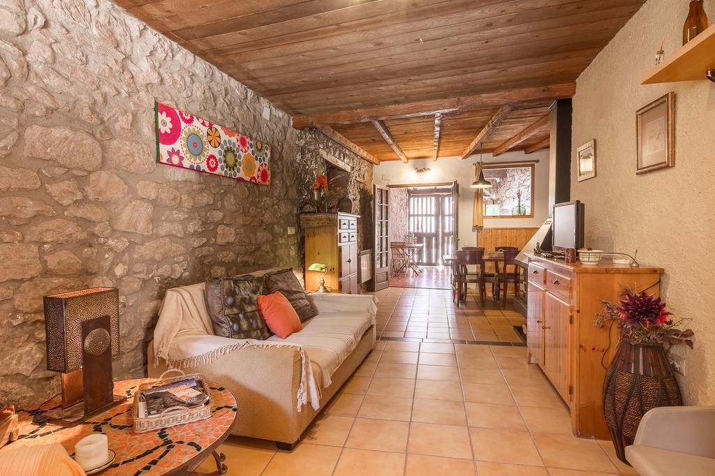 Can Sola La Vall De Bianya Sant Pere Despuig Εξωτερικό φωτογραφία